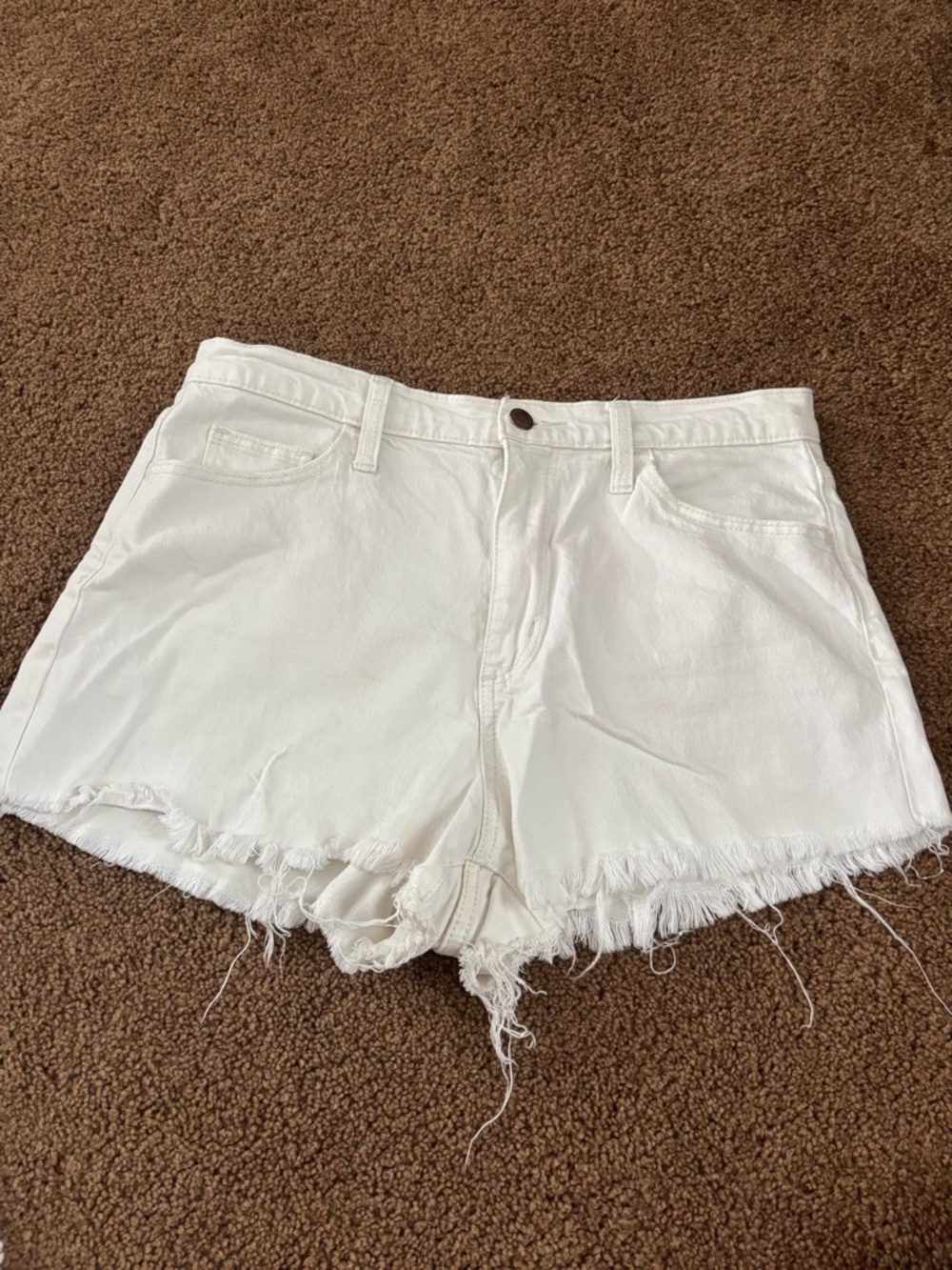 Universal Thread White Frayed Hem Denim Shorts